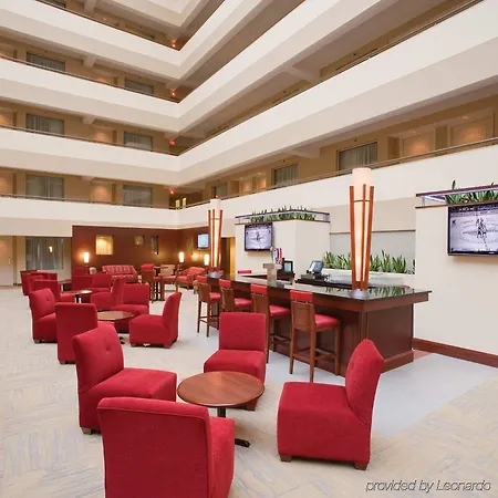 Embassy Suites By Hilton Detroit Troy Auburn Hills 